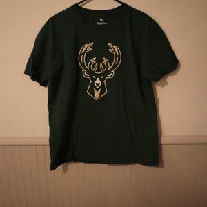 Milwaukee Bucks Giannis Antetokounmpo Tee